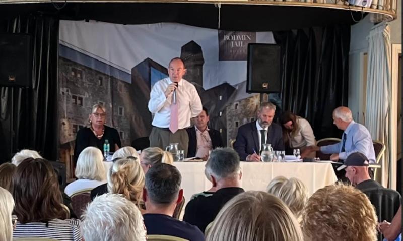 Angry Torbay beach hut owners told to prepare for ‘season of disruption’