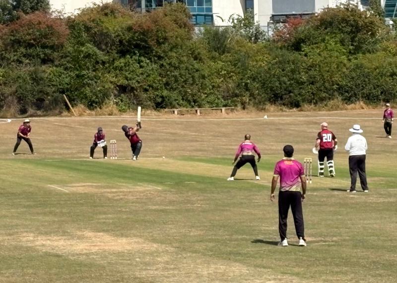 Title race heats up in Devon Cricket League