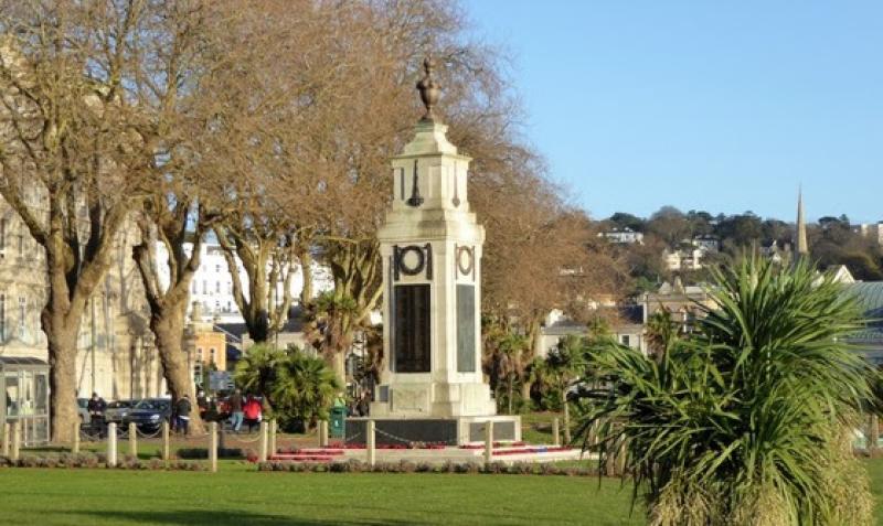Torquay cenotaph.
