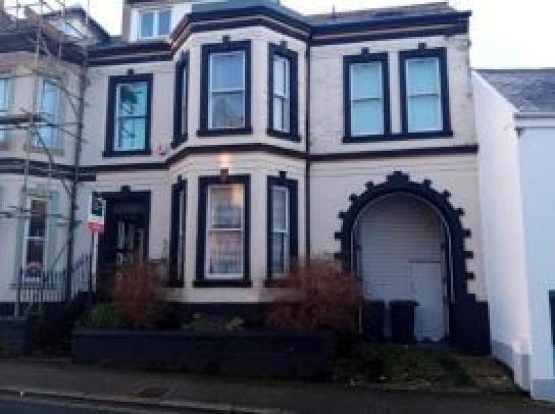 Barnstaple guest house to become nine-bed HMO despite parking outcry