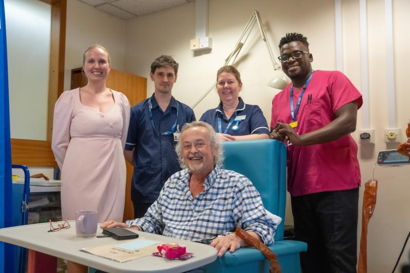 Patient Brian Holmes and the Derriford Hospital team (Image- UHPNT)