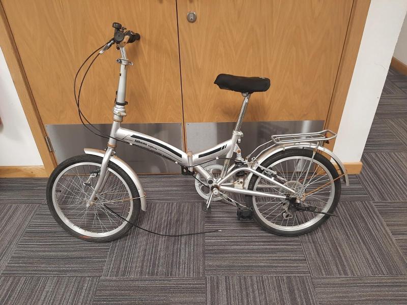 Police appeal to find owners of two bikes found in Exeter