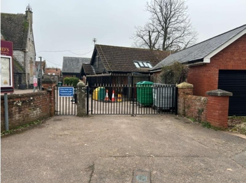The existing main gates at Lady Seward Church of England Primary School in Clyst St George (Image courtesy: Noved Consulting).