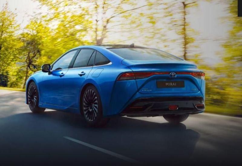 Motoring with Peter Vosper: Are hydrogen cars likely to become an alternative to electric?