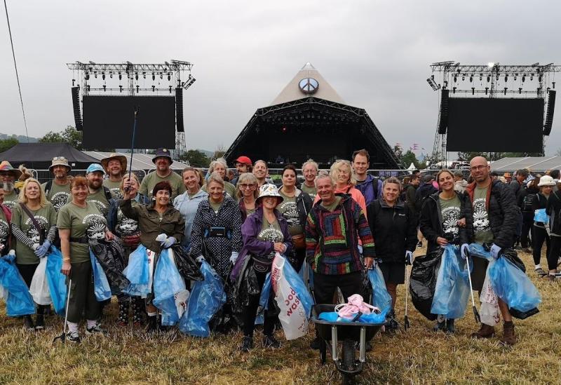 Glastonbury Festival litter pickers raise £3,000 for Rowcroft Hospice