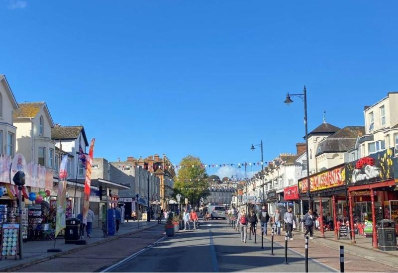 Event bringing people together to enjoy new traffic-free Torbay Road