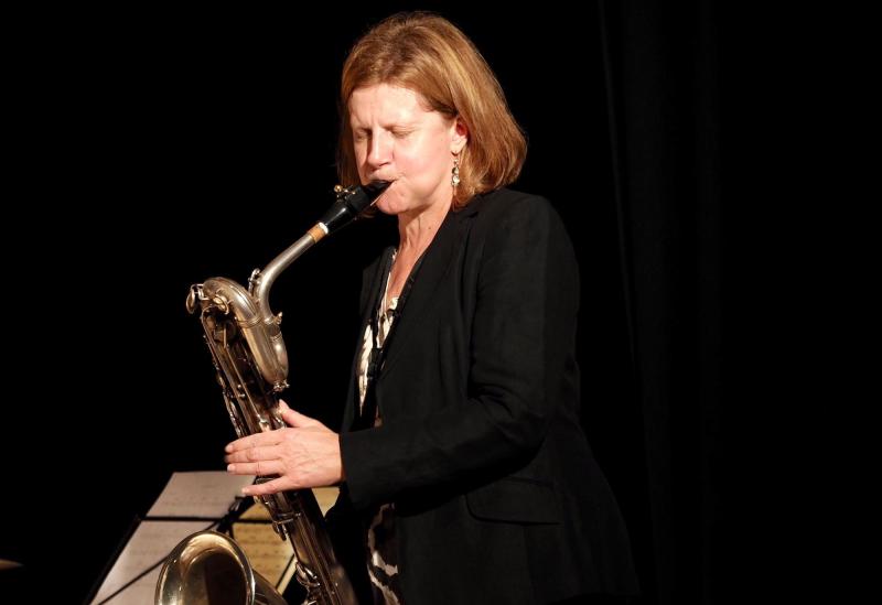 Saxophonist Karen Sharp in Bay concert