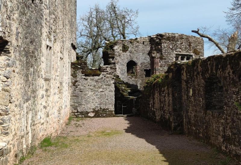 Storyteller: Berry Pomeroy - one of the most haunted castles in the country