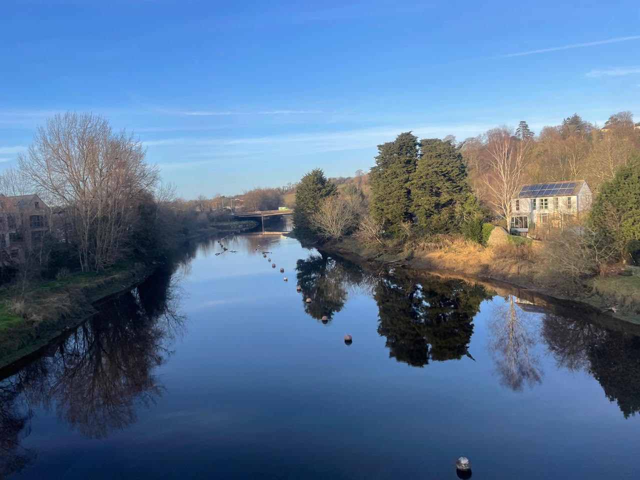 Looking up river while standing on the old stone  bridge in the centre of Totnes Pic Stephen Coombes