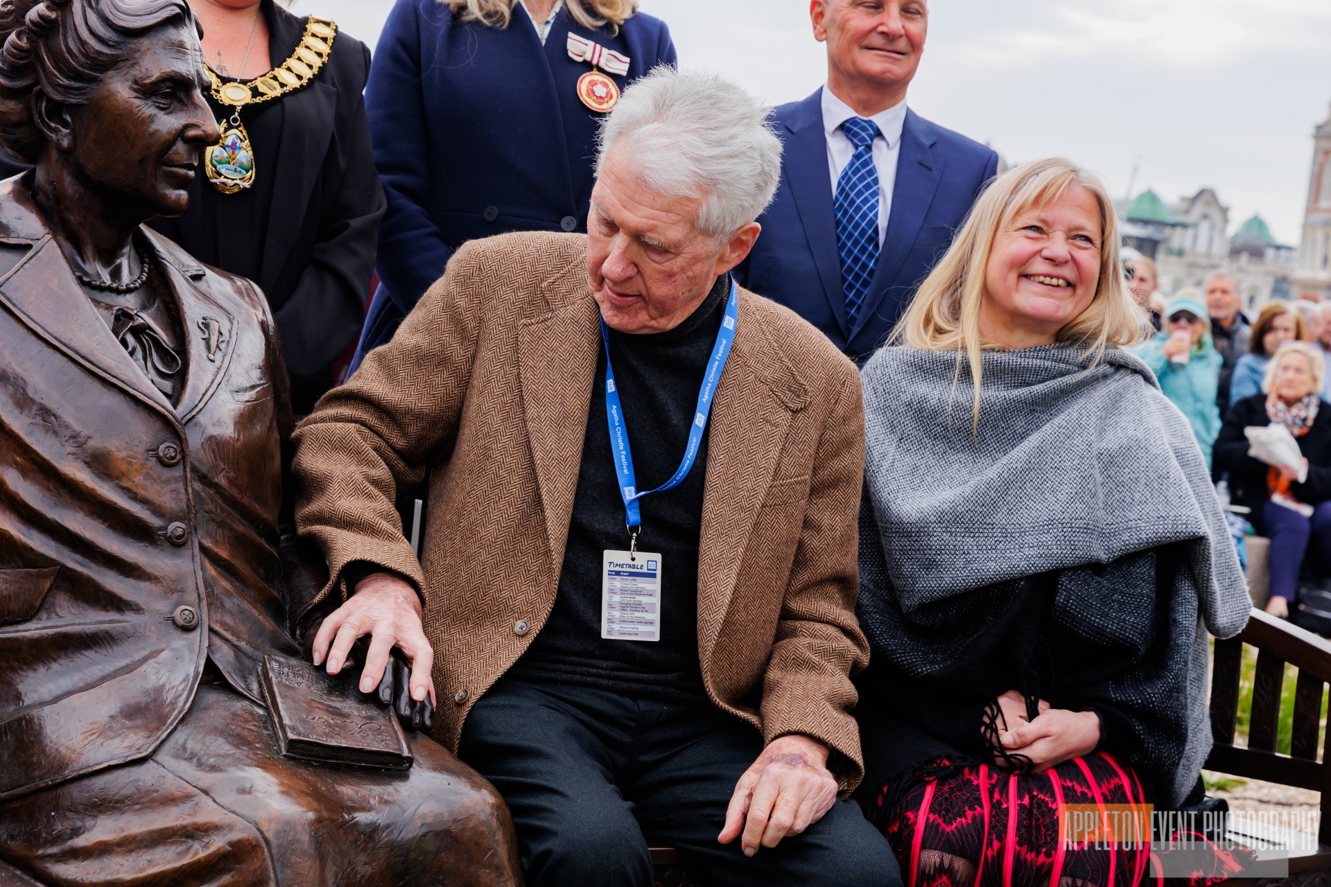 Poignant moment as Agatha Christie's grandson Mathew Prichard reaches out to her statue Pic Appleton Event Photography