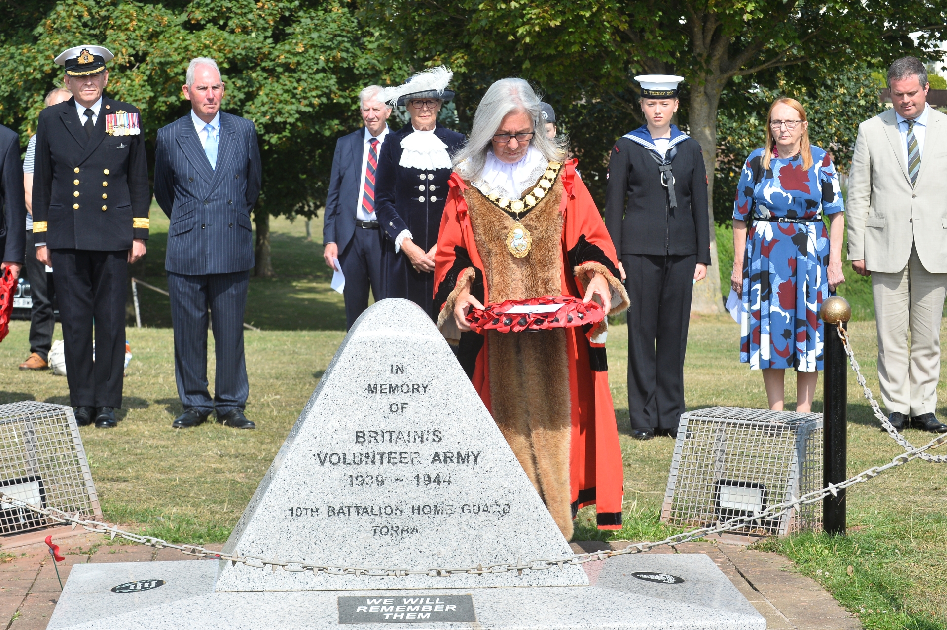 Corbyn Head Home Guard memorial Mayor Barbara Lewis lays a wreath Pictures miraclePR.com