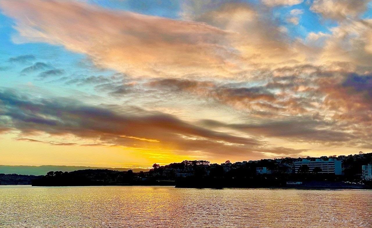 Sunset at Torquay. Credit: Stephen Coombes