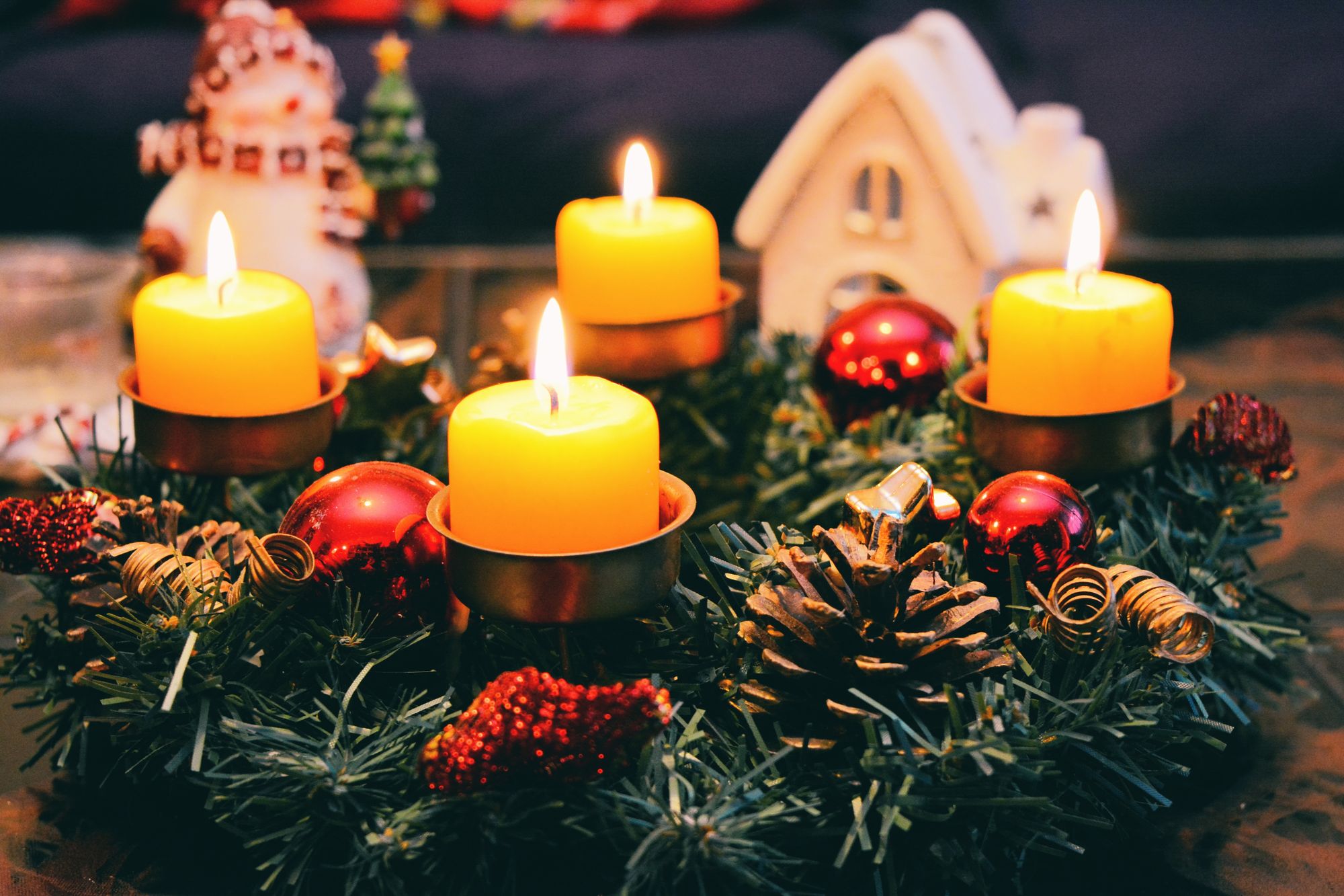 Candles & Xmas Background